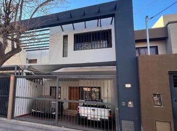 PH · 150m² · 7 Ambientes · 2 Cocheras · Venta Departamento Tipo Duplex, Alto Dorrego Gllén