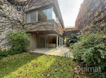 Casa · 335m² · 5 Ambientes · 2 Cocheras · Imponente Casa en El Límite de Palermo y Villa Crespo — Julián Álvarez Entre Córdoba y Lerma