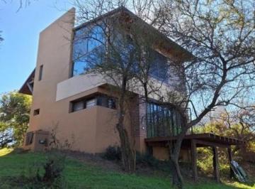 Quinta vacacional · 74m² · 3 Ambientes · 1 Cochera · Casa de Campo en Venta - Adelina Este, Santo Tomé.