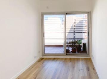 Departamento de 3 ambientes, Parque Chacabuco · Excelente Tres Ambientes en Alquiler en Parque Chacabuco