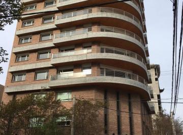 Departamento · 210m² · 6 Ambientes · 2 Cocheras · Departamento - Capital