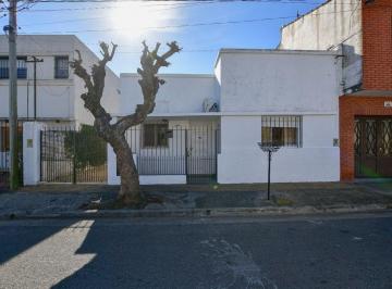 Casa · 100m² · 4 Ambientes · Casa en Venta de Tres Dorm. en Ringuelet