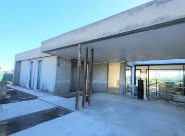 Casa · 350m² · 4 Dormitorios · 2 Cocheras · Casa en El Naudir Aguas Privadas