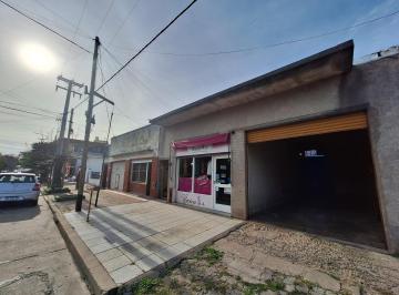 Local comercial · 150m² · Local + Depósito - Chile 1800