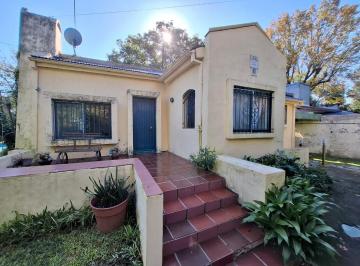 Casa · 150m² · 6 Ambientes · Casa en Alquiler en Los Nogales