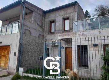 Casa · 200m² · 3 Dormitorios · 1 Cochera · Casa en Venta en Cielo del Valle