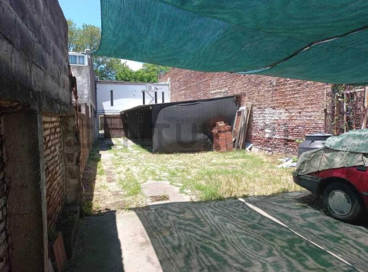 Terreno · 70m² · 3 Ambientes · 7 Cocheras