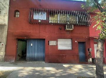 Depósito · 350m² · 1 Ambiente · Depósito + Departamento en Alquiler