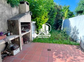 Casa de 3 ambientes, Morón · Dúplex con Hermoso Patio en Castelar