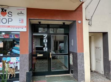 Departamento de 2 ambientes, Versalles · Depto. 2 Amb. P. B. C/patio Cortina Al 2000