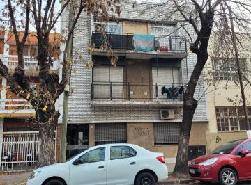 PH de 2 ambientes, Mataderos · PH 2 Ambientes Interno Sin Balcon 1er Piso por Escalera