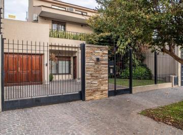 Casa · 240m² · 3 Dormitorios · Casa en Temperley