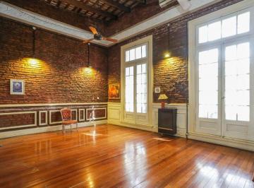 Casa · 225m² · 5 Ambientes · Venta Casa Espectacular de 5 Amb en Floresta