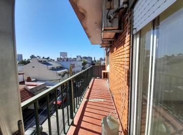 Departamento de 2 ambientes, Tres de Febrero · 2 Ambientes con Balcon Corrido