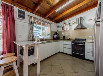 Casa · 85m² · 3 Ambientes · Venta/permuta - Casa 2 Dorm., Jardín y Piscina - Barrio Tango, Fisherton.