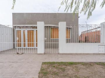 Casa · 90m² · 3 Ambientes · Venta - Casa - 1 Dormitorio - San Lorenzo
