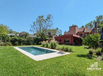 Casa · 365m² · 5 Ambientes · 4 Cocheras · Venta / Permuta - Casa 4 Dorm. con Jardín y Pileta - Fisherton, Rosario.