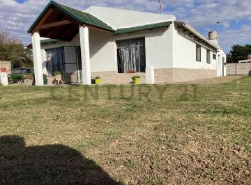 Casa · 130m² · 6 Ambientes · Magdalena, Casa en Venta, 3 Dorm.