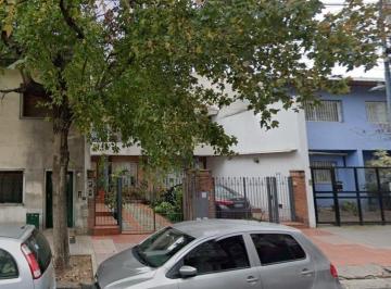 Casa · 120m² · 4 Ambientes · 1 Cochera · Casa Dúplex en Alquiler en Caballito, Capital Federal, Buenos Aires