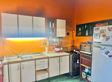 Casa · 116m² · 5 Ambientes · 1 Cochera · Venta de 2 Casas (Mismo Lote) en La Cumbre 133 y 526 La Plata