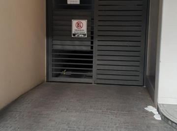 ENTRADA · Cochera en Alquiler