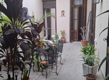 Casa · 262m² · 8 Ambientes · Venta. Casa. 7 Ambientes. a Reciclar. Lavalle 3500. Almagro.