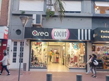 Local comercial , San Fernando · Importante Local en Venta en Calle Constitución, San Fernando