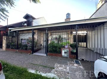 Casa · 117m² · 3 Ambientes · 1 Cochera · Venta Casa 3 Ambientes con Cochera y Quincho en Wilde