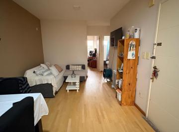 Departamento · 34m² · 2 Ambientes · Departamento 1 Dormitorio por Escalera.