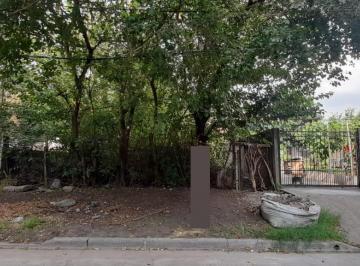 Terreno · 317m² · Terreno en Excelente Ubicacion Proximo Acceso Oeste. en Venta