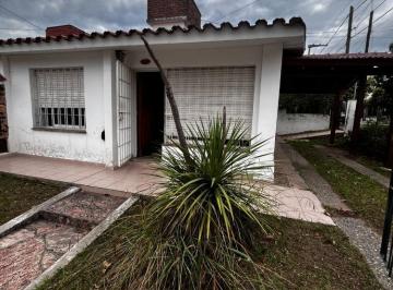 Casa de 5 ambientes, Villa Carlos Paz · Casa en Alquiler en Barrio Jose Muñoz