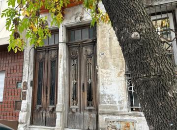 Puerta principal · Venta PH 3 Amb en Barracas.