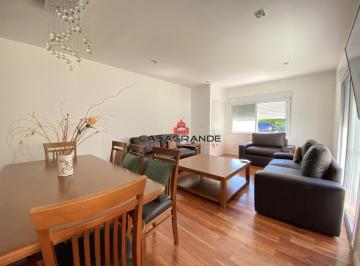 Casa · 212m² · 5 Ambientes · 2 Cocheras · Pinares