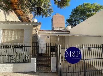 Casa de 5 ambientes, Córdoba · Alquiler - Casa 3 Dorm. - Nueva Córdoba - Vivienda - Comercial