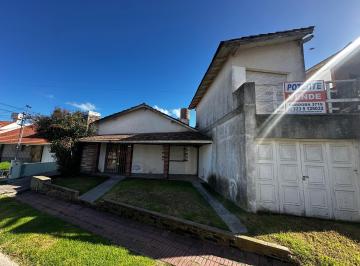 Frente · PH en Venta de 2 Dorm. C/ Cochera en Punta Mogotes