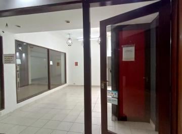 Local comercial · 45m² · Venta de Local Para Uso de Oficinas o Comercio.