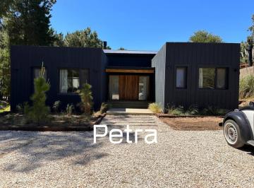 Casa · 167m² · 5 Ambientes · Casa en Venta en Costa Esmeralda