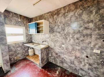 Departamento · 30m² · 2 Ambientes · Departamento PH 2 Ambientes. Zona Las Avs. Alquiler 24 Meses.