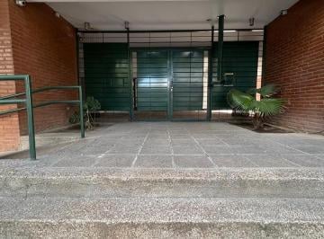 Departamento · 75m² · 6 Ambientes · 1 Cochera · Departamento en Venta