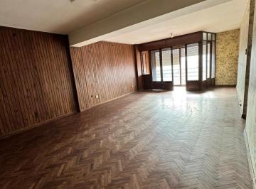 Departamento · 125m² · 8 Ambientes · Departamento en Venta Microcentro