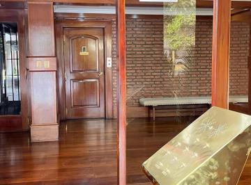 Departamento · 315m² · 9 Ambientes · 1 Cochera · Departamento en Venta