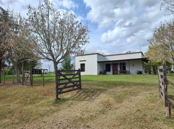Campo de 4 ambientes, Villa Elisa · Hermosa Chacra con Casa en Venta en Villa Elisa Er