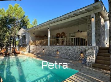 Casa · 310m² · 7 Ambientes · 1 Cochera · Casa en Venta en Costa Esmeralda Marítimo III