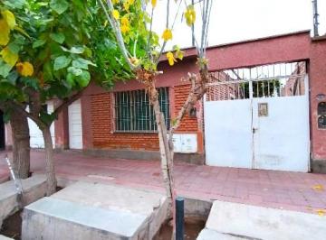 Casa de 3 ambientes, Nueva Ciudad · Casa + Departamento en Venta