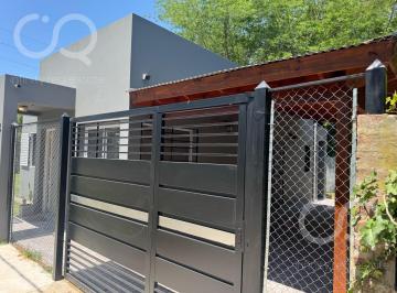 Casa · 65m² · 3 Ambientes · 2 Cocheras · Casa en Venta Apta Crédito en San Vicente Centro