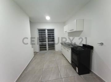 Casa · 75m² · 3 Ambientes · 1 Cochera · Dúplex en Venta de Dos Dorm. en 70 Entre 133 y 134 en Los Hornos, La Plata, Provincia de Buen