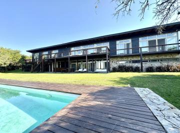 Casa de 10 ambientes, Zárate · Espectacular Casa en El Aduar 10 Ambientes Sobre Barranca por Arq Martín Gómez