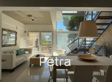 Departamento · 90m² · 4 Ambientes · Departamento en Venta en Pinamar. 100 m. del Mar
