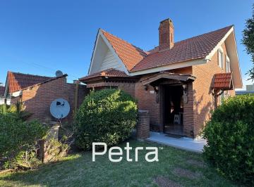 Casa · 200m² · 7 Ambientes · 2 Cocheras · Casa en Venta en Mar de Ostende