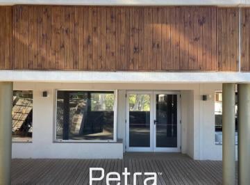 Oficina comercial · 72m² · Oficina en Venta en Costa Esmeralda
